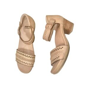 EARTH IVY SENECA blush leather sandals heels women’s shoes size 8.5
